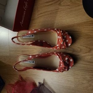 american eagle polka dot peep toe wedges size 6.5